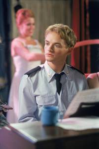 Кадр Малкольм в центре внимания