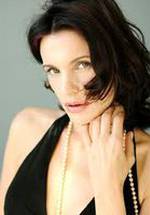 Лаура Байонас фото