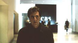 Кадр из фильма "Свой человек" - 2