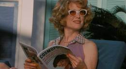 Кадр из фильма "Вдали от рая" - 1