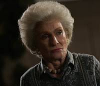 Кадр Малкольм в центре внимания