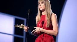 Кадр из фильма "Церемония вручения премии Billboard Music Awards 2012" - 2