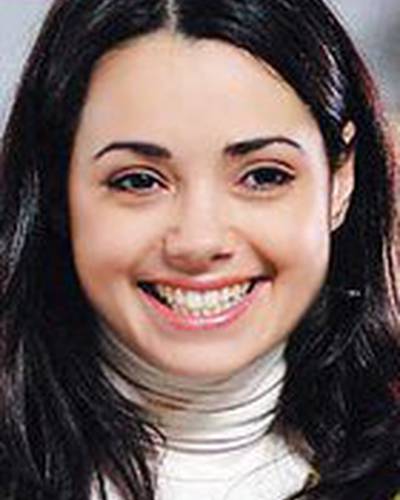 Озгю Намаль фото