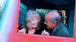 Кадр из фильма "Дом улыбок" - 2