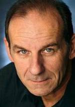 Леонард Келли-Янг фото