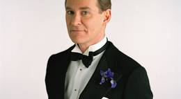 Кадр из фильма "Любимчик" - 2