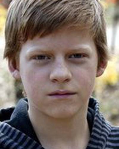 Лукас Хеджес фото