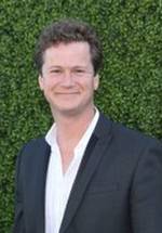 Джонатан Мангум фото