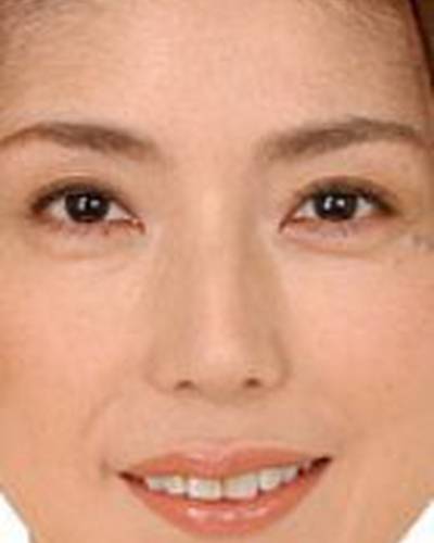 Хитоми Такахаси фото