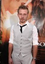 Адам Барнетт фото