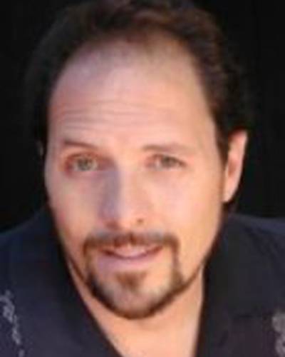 Майкл Бэюф фото