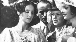 Кадр из фильма "Прокаженная" - 1