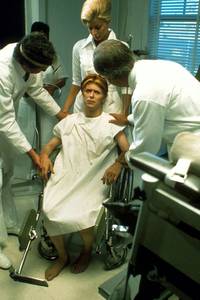 Кадр Человек, который упал на Землю