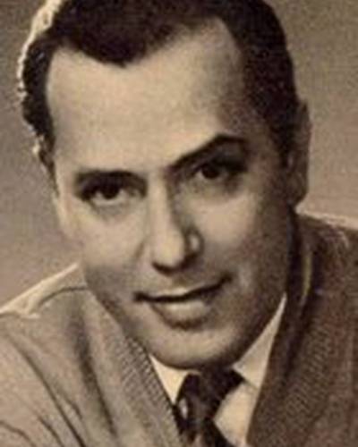 Дьюла Бенкё фото