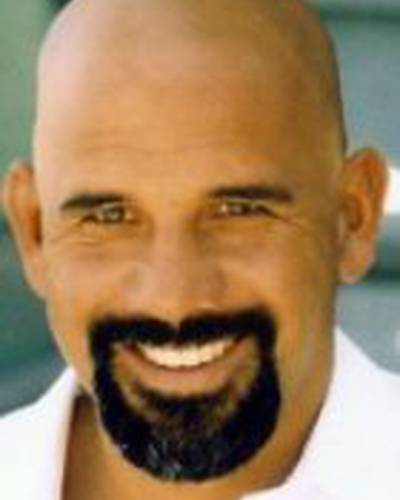 Тони Флорес фото