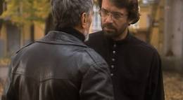 Кадр из фильма "Две луны, три солнца" - 1