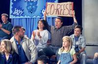 Кадр Малкольм в центре внимания