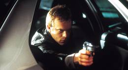 Кадр из фильма "Зыбучие пески" - 1