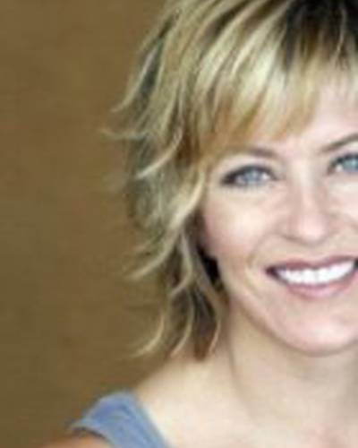 Эми Мэне фото