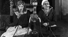 Кадр из фильма "Прирождённый моряк" - 1