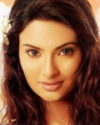 Саяли Бхагат фото