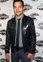 Alex Loynaz фото