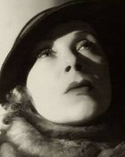 Евгения Леонтович фото