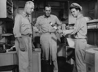 Кадр Мистер Робертс