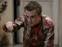 Кадр Малкольм в центре внимания