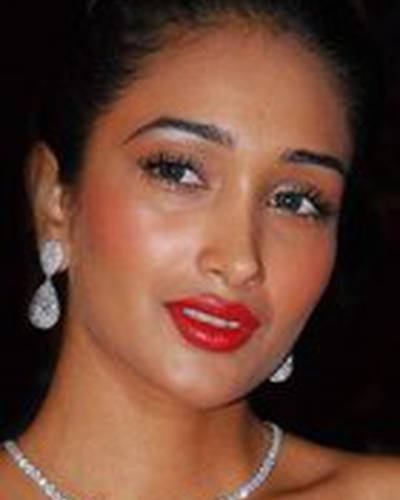 Джия Кхан фото