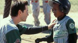 Кадр из фильма "Хардбол" - 2