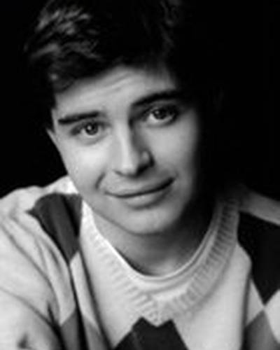 Тейлор Абрахамс фото