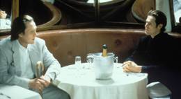 Кадр из фильма "Отель Новая Роза" - 1