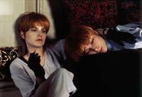 Кадр Одинокая белая женщина