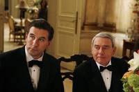 Кадр Грязные мокрые деньги