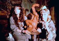 Кадр Феофания, рисующая смерть