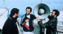 Кадр из фильма "Баб эль-Уэд сити" - 1