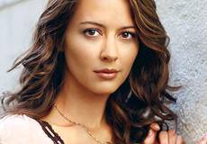 Эми Экер сыграет в сериале «Щ.И.Т.»