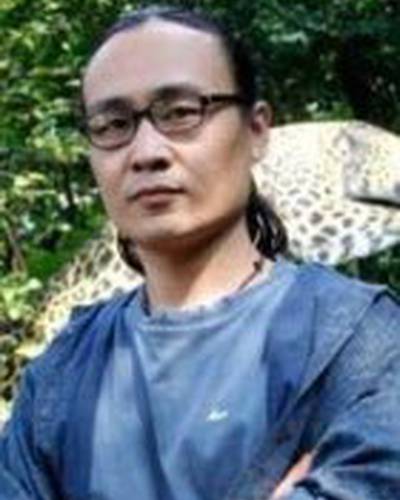 Хунци Ли фото