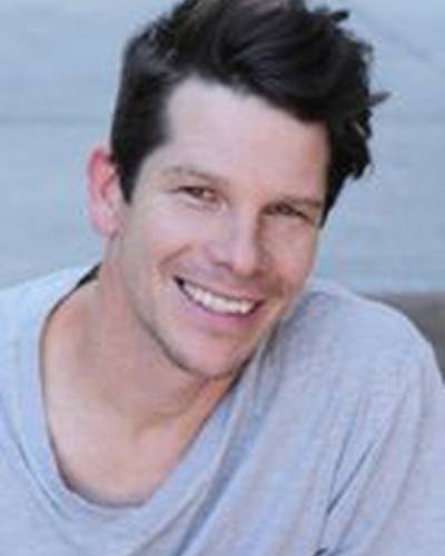 Уорвик Сэдлер фото