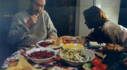 Кадр из фильма "Приходи на меня посмотреть" - 2