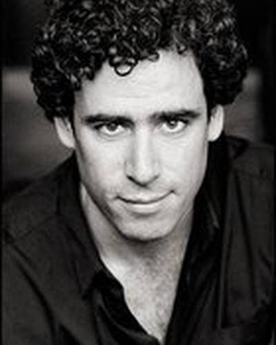 Стефен Мэнгэн фото