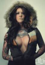 Амина Мюнстер фото