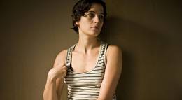 Кадр из фильма "Их первая ночь" - 1