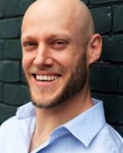 Джулиан Льюис фото