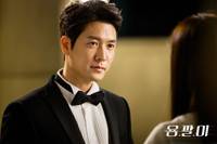 Кадр Ён Паль: Подпольный доктор