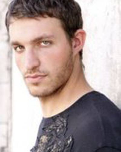 Райан Де Квинтал фото