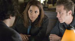 Кадр из фильма "Идеальный незнакомец" - 2