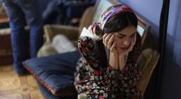 Кадр из фильма "Yeni Dünya" - 2