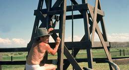 Кадр из фильма "Поющий по кабакам" - 2